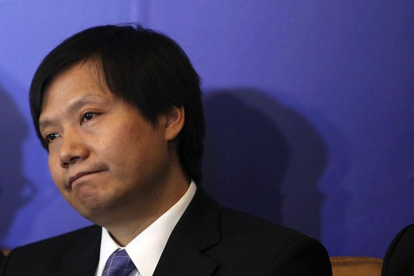 配资新闻网 雷军自曝创业至暗时刻：谁在逼疯中国企业家？